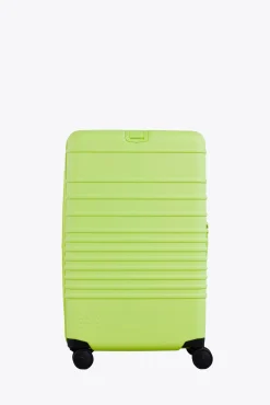 The 26" Check-In Roller In Citron