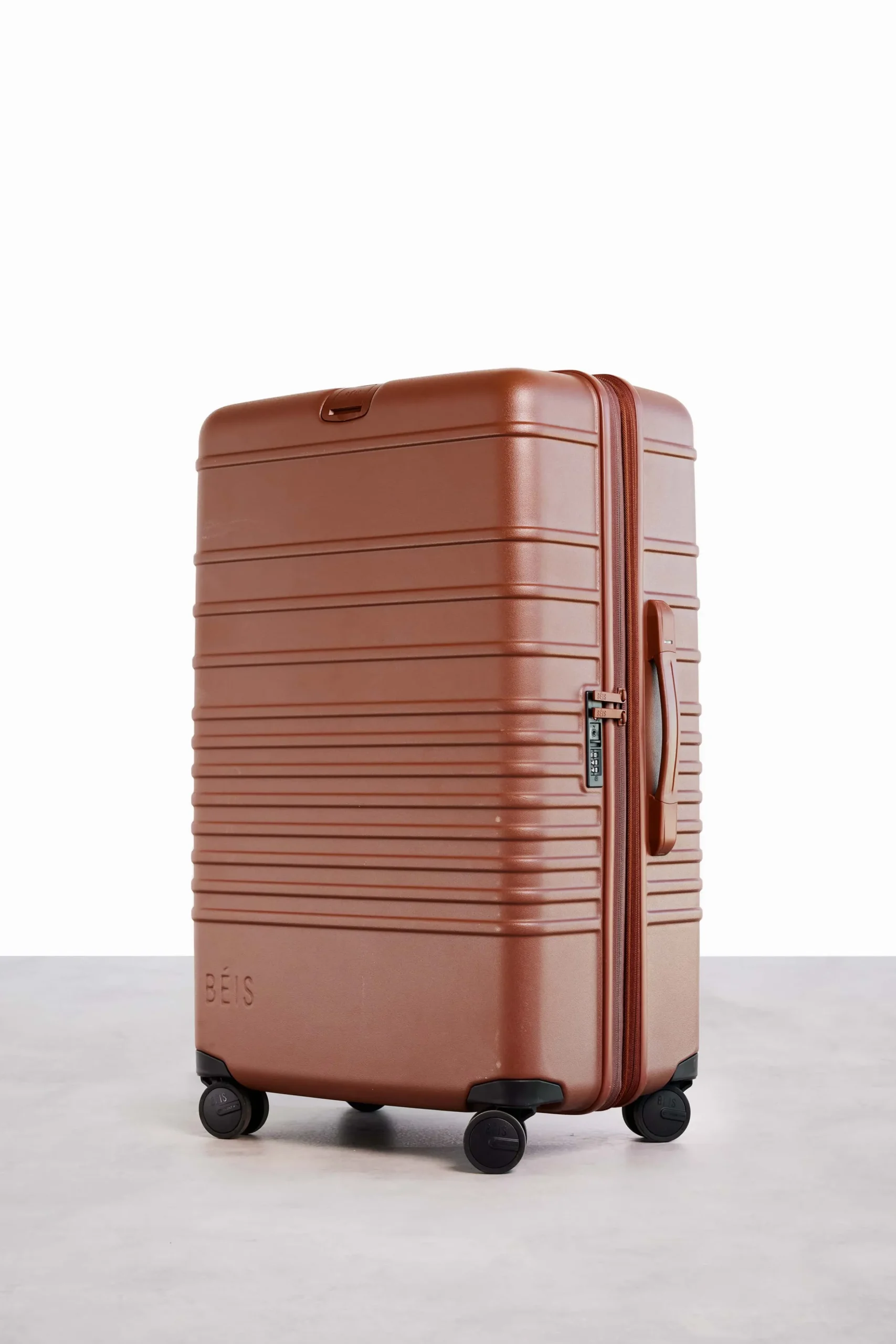 The 29" Large Check-In Roller In Maple