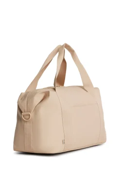The Beisics Duffle In Beige
