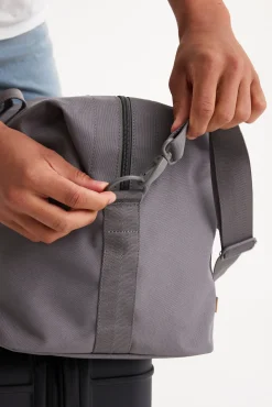 The Beisics Duffle In Grey
