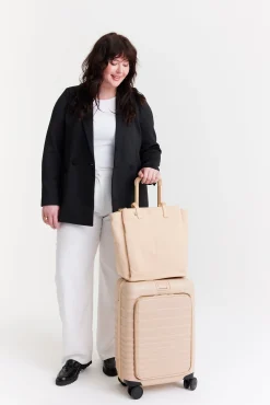 The Commuter Tote In Beige