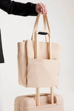 The Commuter Tote In Beige