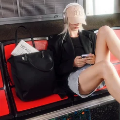 The Commuter Tote In Black