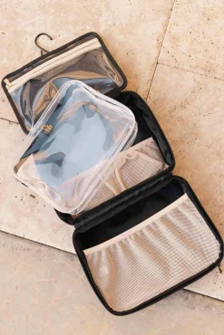 The Hanging Cosmetic Case In Black