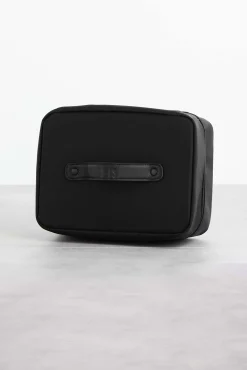 The Hanging Cosmetic Case In Black