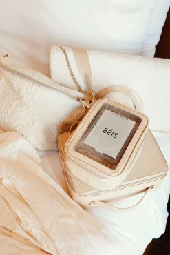 The On The Go Essential Case In Beige