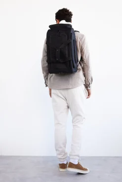 The Regulation Pet Carry-On In Black